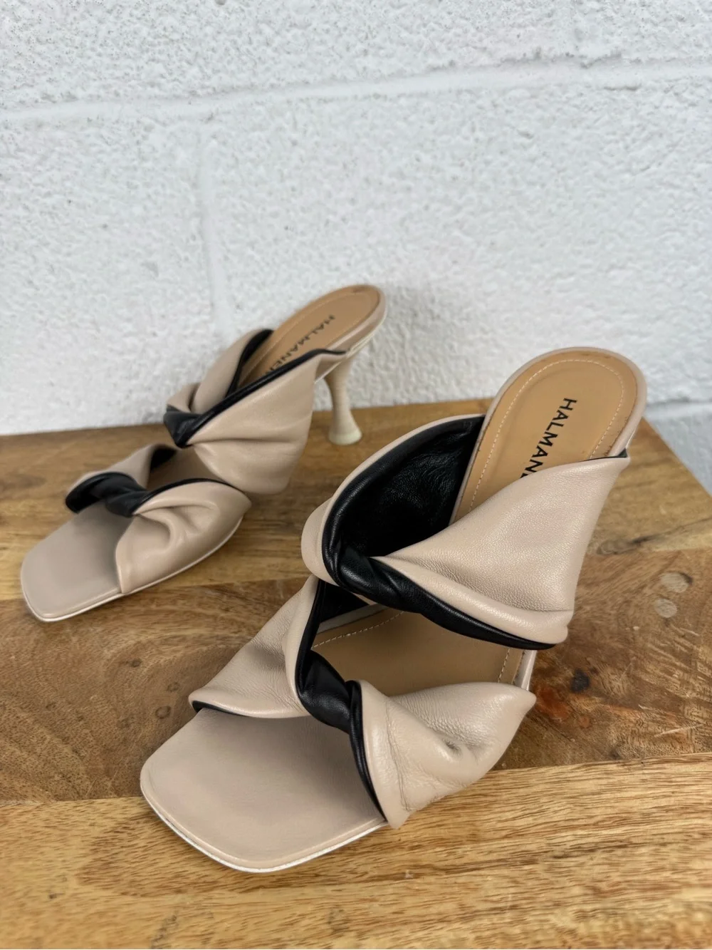 Halmanera Italy Leather Twist Knot Heeled Sandals Beige Black Size 37